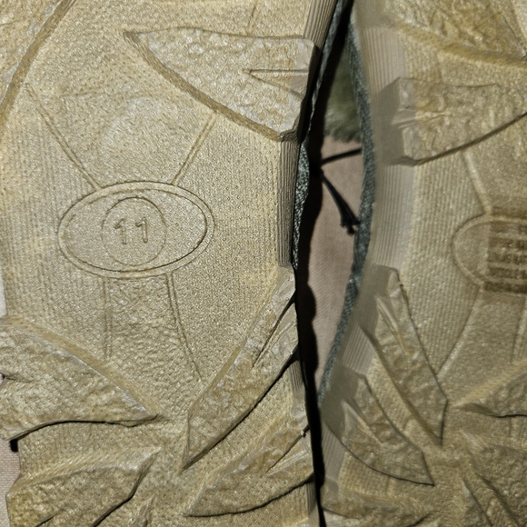 Sasha Fluffy Faux Fur Camo Slip-on Sandal Slippers Size 11, lug sole - Picture 5 of 7